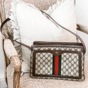 Authentic Vintage Gucci handbag.